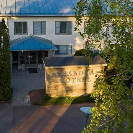 Strandnaes Hotel 3*